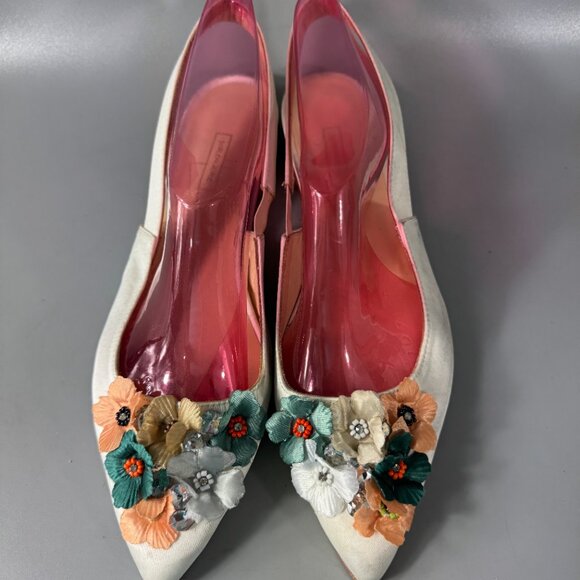 Pokemaoke BHLDN Alta 3D Flowers 6 Ivory Satin Floral Slingback , Size 40 - Picture 4 of 16